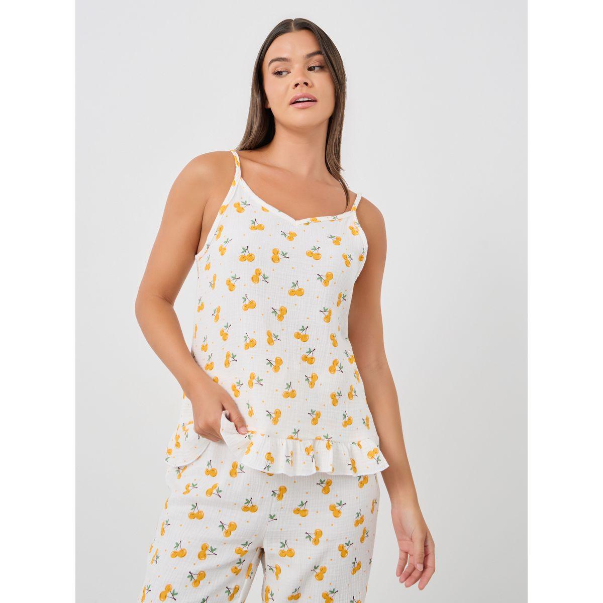 طقم من بنطال بيجاما وبلوزة مطبعة بالكامل بتفاصيل أكتاف كشكش-women-clothing-nightwear-pyjamas-longsets-image-3