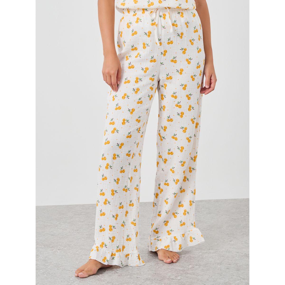 طقم من بنطال بيجاما وبلوزة مطبعة بالكامل بتفاصيل أكتاف كشكش-women-clothing-nightwear-pyjamas-longsets-image-6