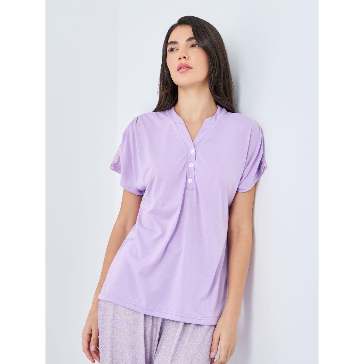 Styli Notch Neck Placket Lace Back T-Shirt and Leopard Pyjama Set-women-clothing-nightwear-pyjamas-longsets-image-3