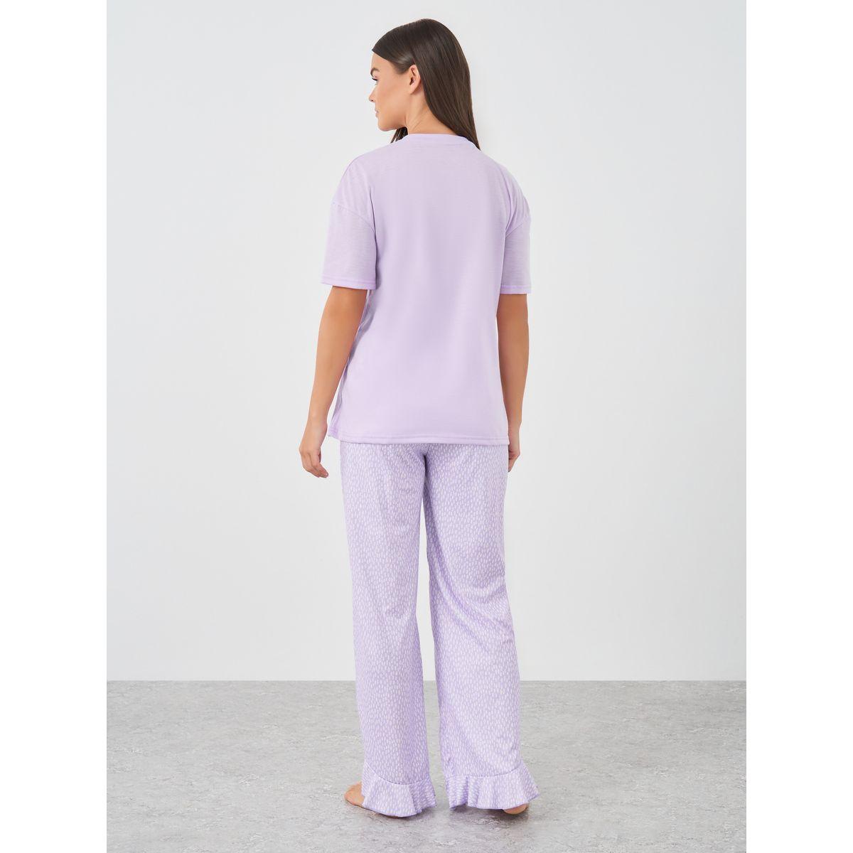 طقم بيجاما من بنطال وتيشيرت بطبعة كتابة وأكمام قصيرة-women-clothing-nightwear-pyjamas-longsets-image-5