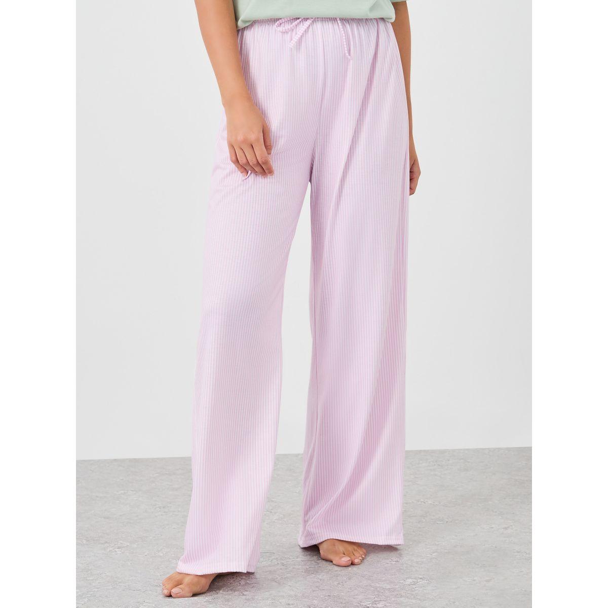 طقم بيجاما من بنطال وتيشيرت بطبعة كتابة-women-clothing-nightwear-pyjamas-longsets-image-6
