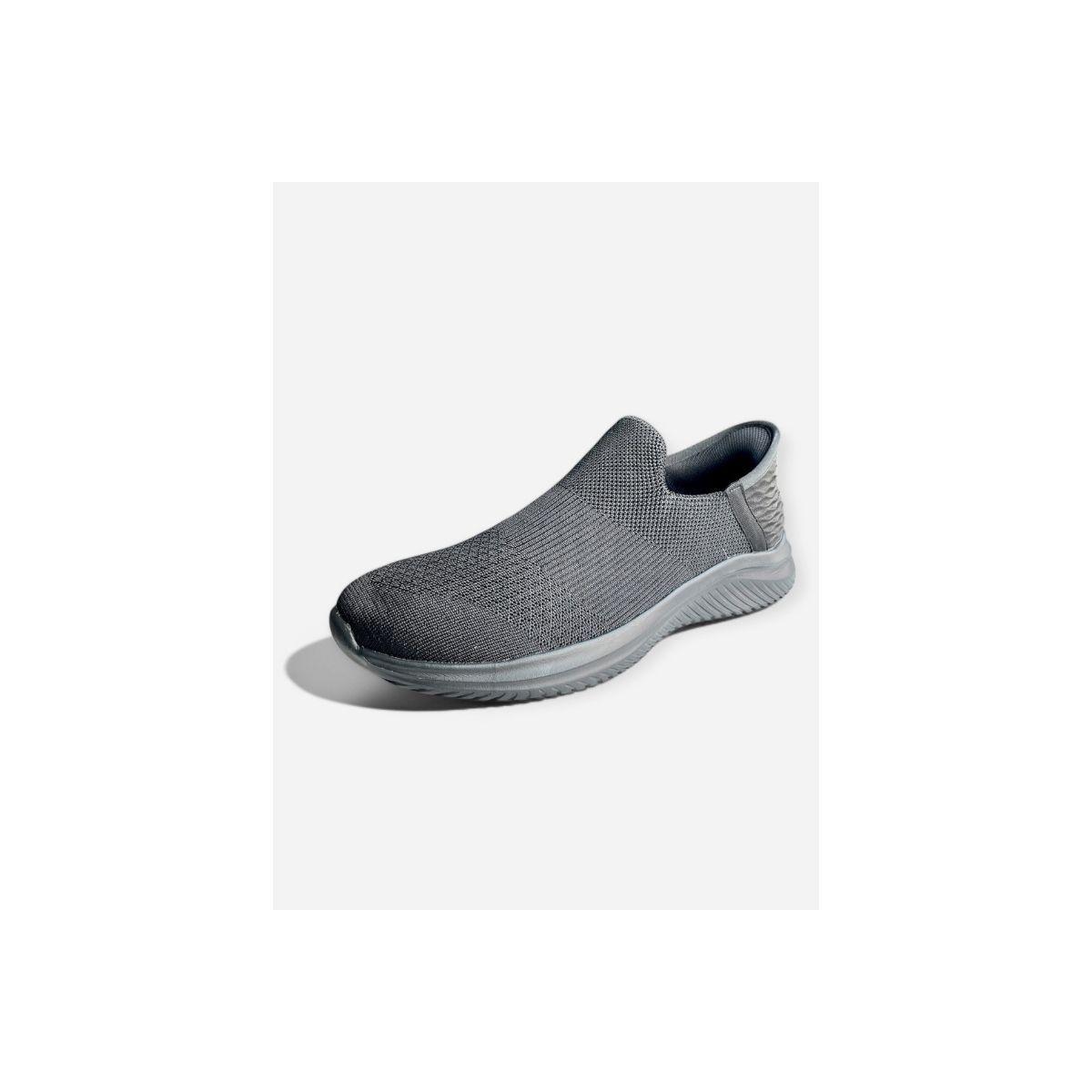 حذاء تدريب بتفاصيل بارزة الملمس-women-shoes-sneakers-image-2
