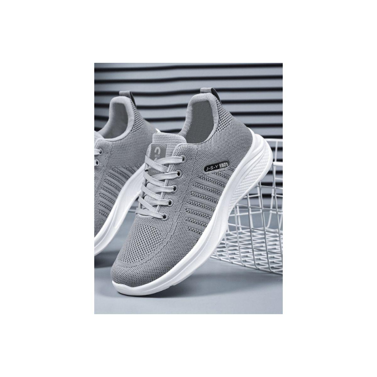 Pedwalker X Styli Textured Cushioned Lace-Up Training Shoes-men-shoes-sneakers-image-3