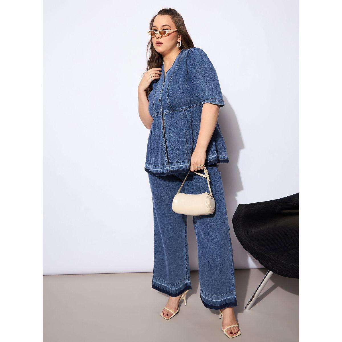 طقم منسق من جينز وبلوزة بيبلوم سادة بمقاس كبير-women-clothing-dresses-image-2
