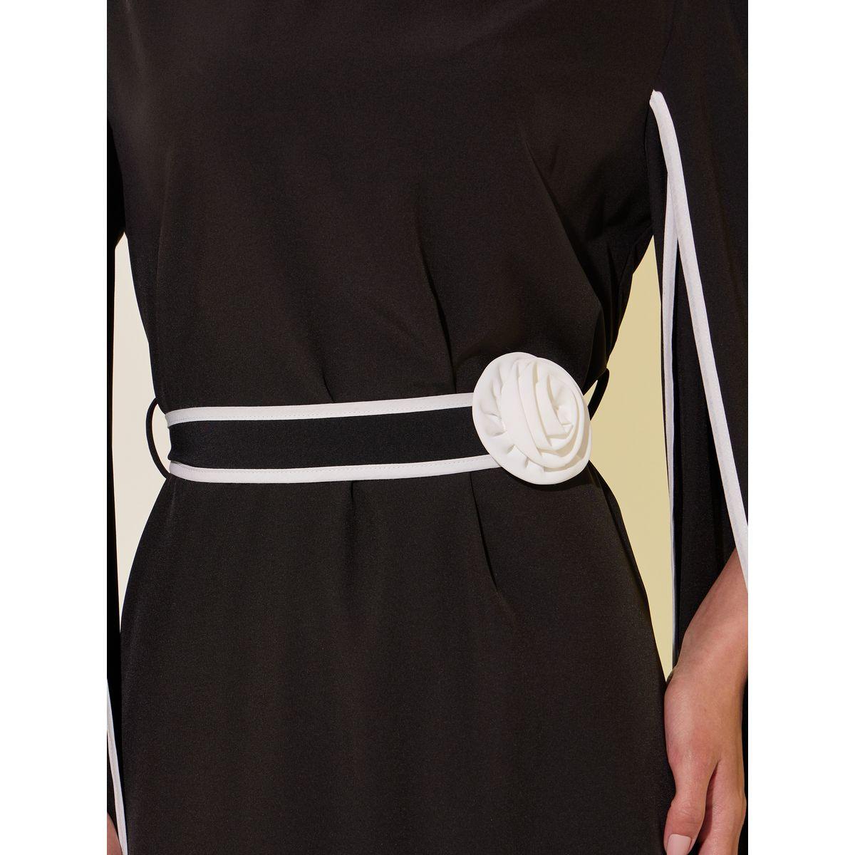 Styli Solid Contrasted Trim Midi Dress with Flower Detail-women-clothing-dresses-image-4
