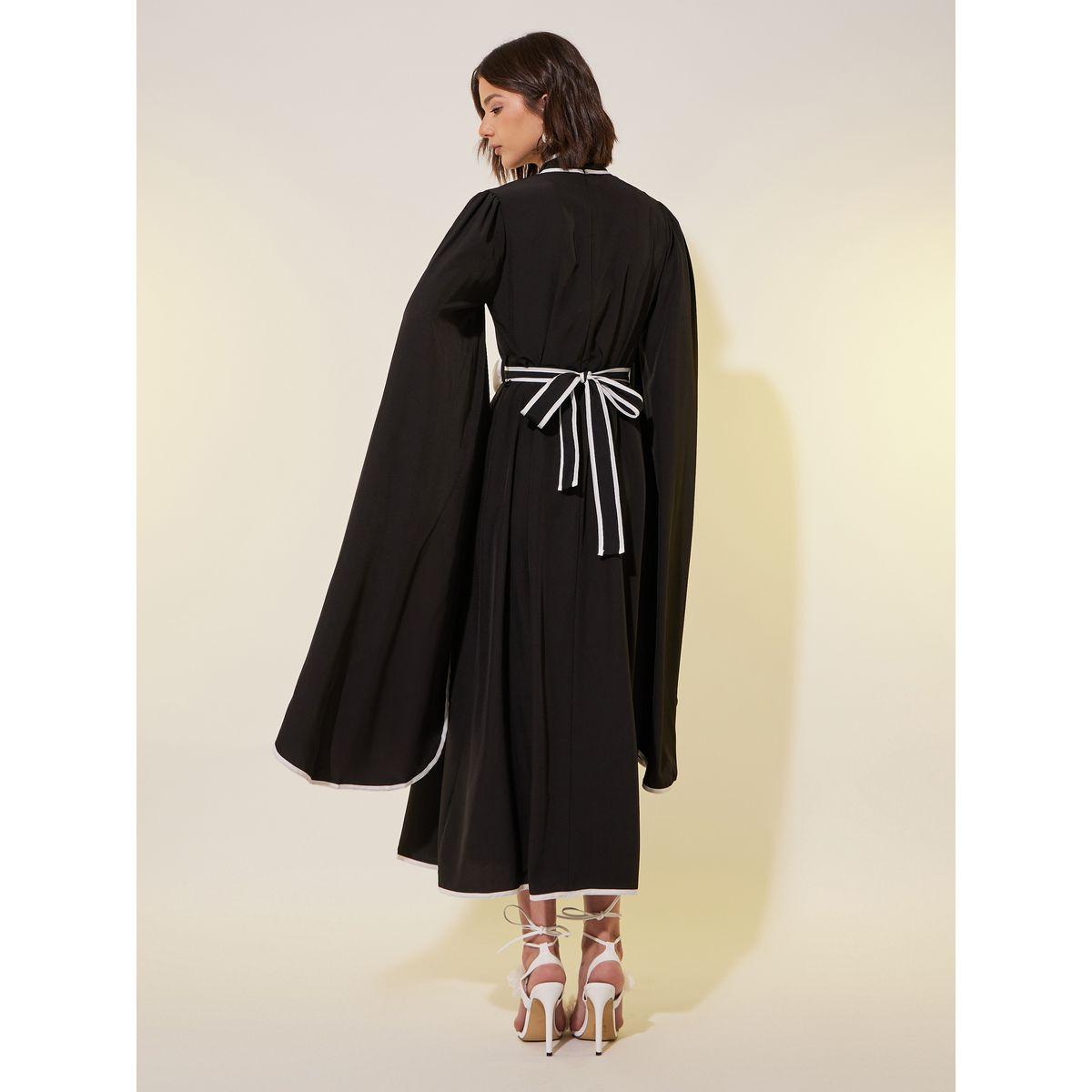 Styli Solid Contrasted Trim Midi Dress with Flower Detail-women-clothing-dresses-image-5