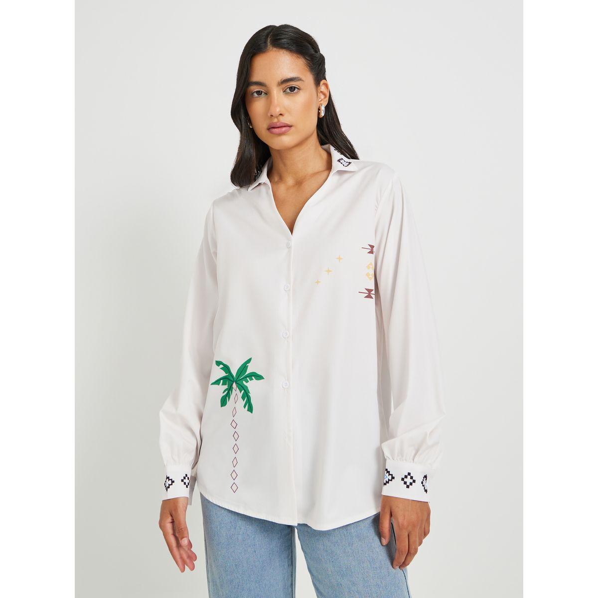 بلوزة فضاضة بطبعة جرافيك وياقة سبريد-women-clothing-shirtsandblouses-shirts-image-3