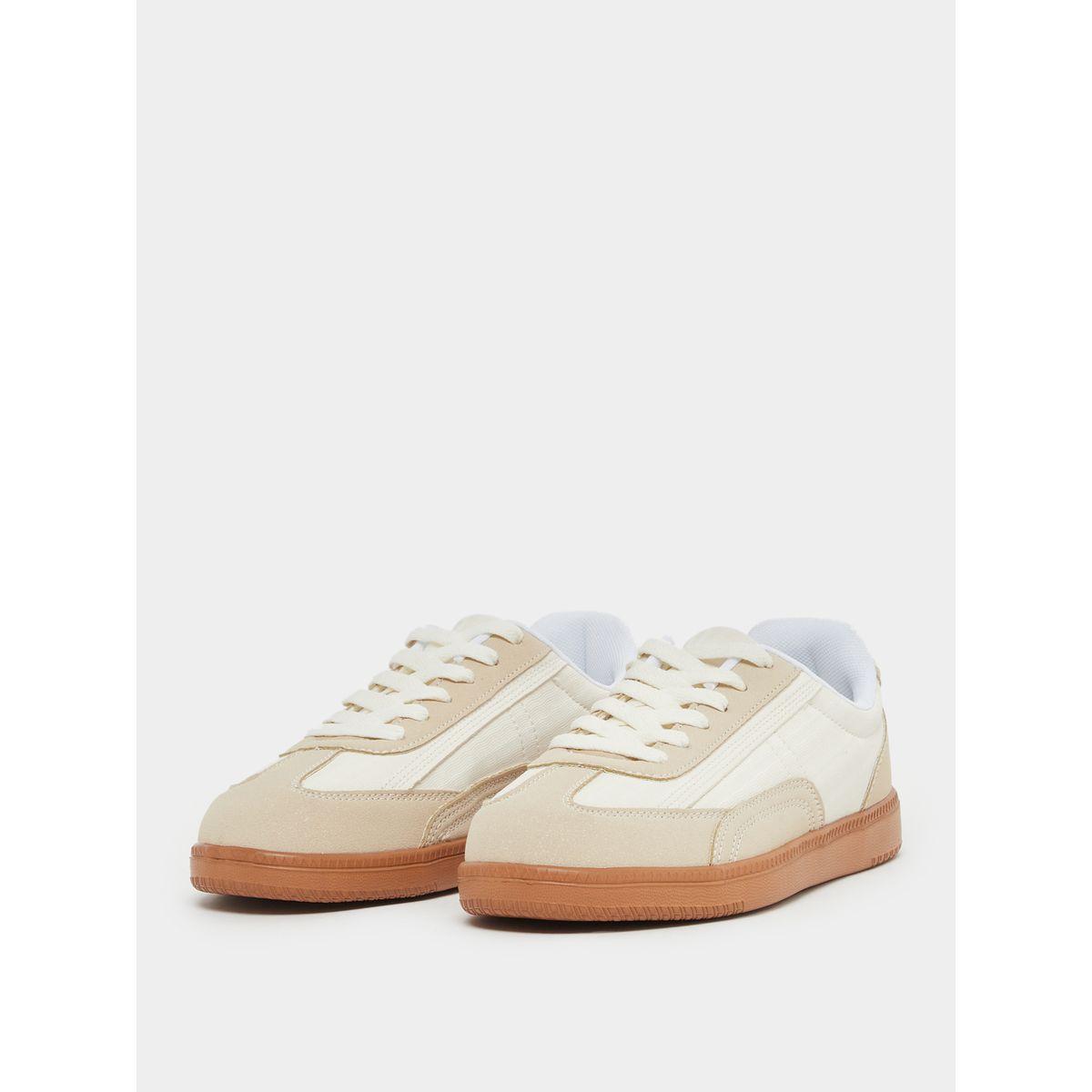 حذاء سنيكرز بنمط كتل الالوان ورباط غلق-women-shoes-sneakers-image-3