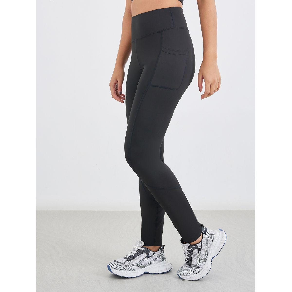 Styli Pack of 3 - Double Layer Open Back Top, Cross Back Sports Bra and Leggings-women-clothing-sportswearandactivewear-trackpantsandtracksuits-image-7