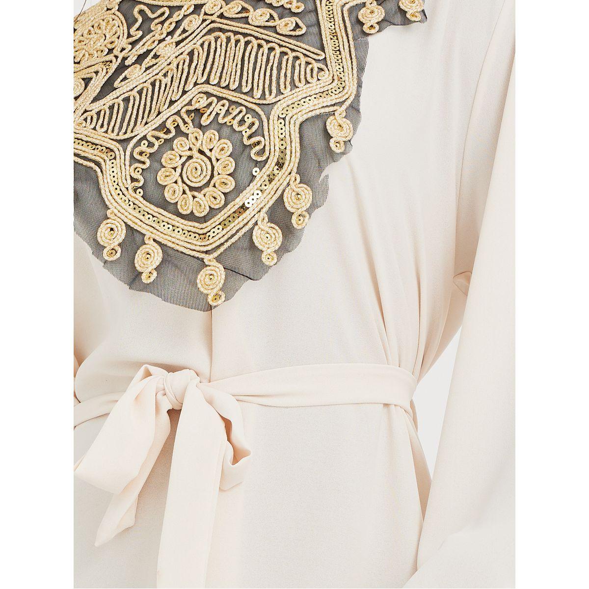 أميرة x ستايلي جلابية بحافة واسعة وتفاصيل مُطرّزة-women-arabicclothing-jalabiyas-image-3