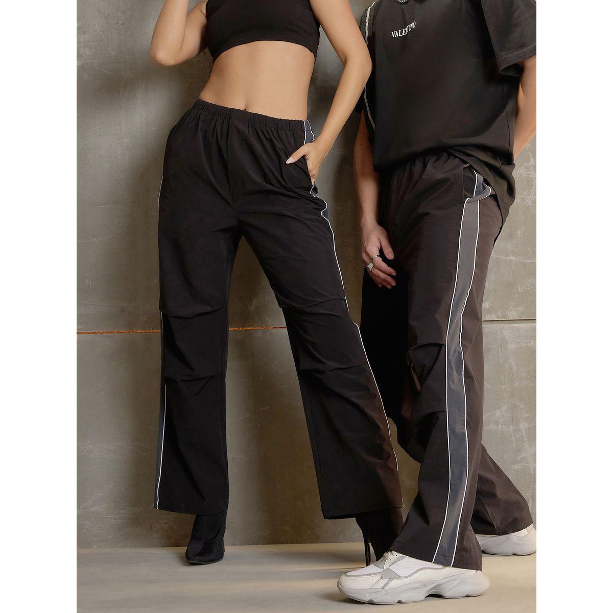 بنطال باراشوت باجي بتصميم جانبي-men-clothing-bottoms-joggers-image-1