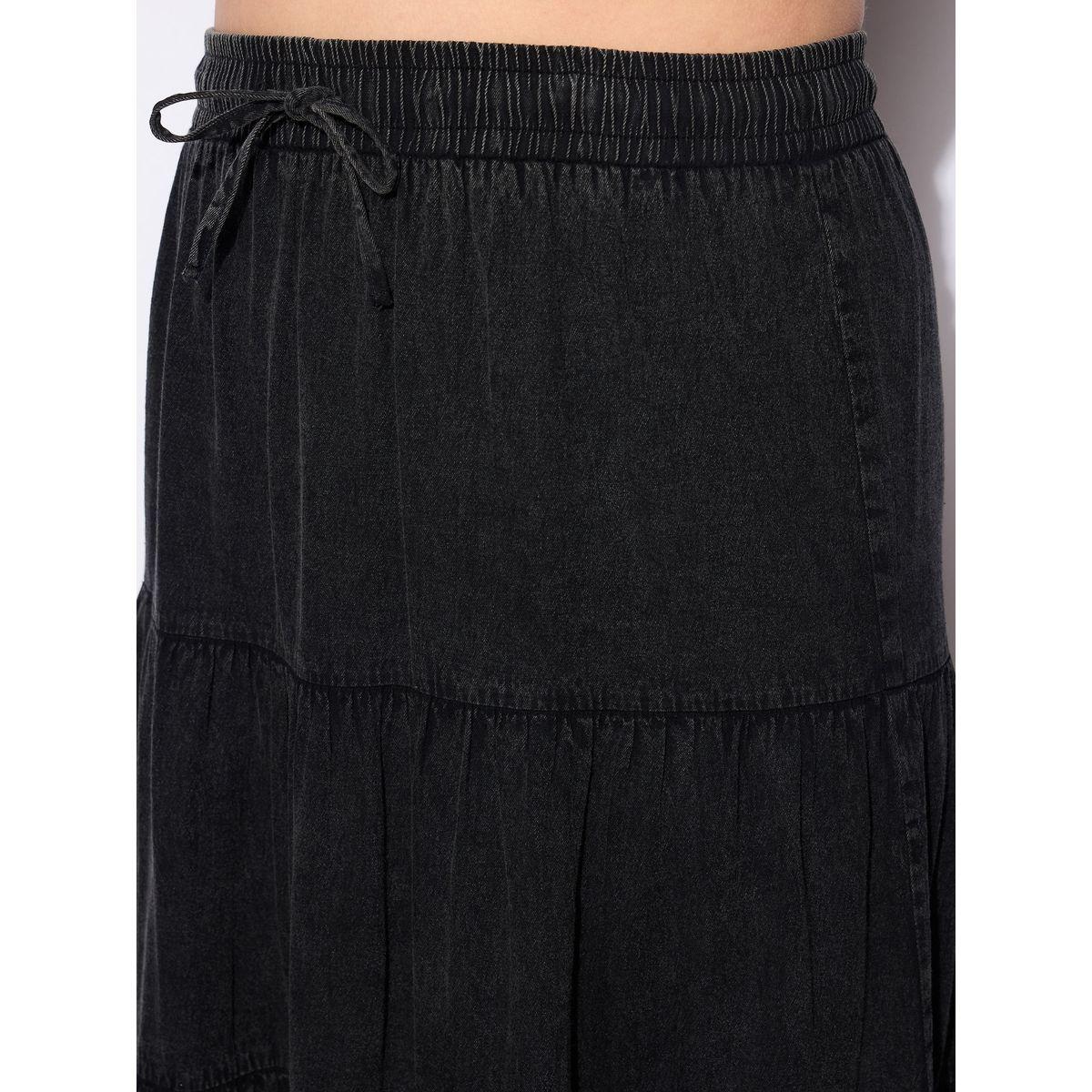 Sassafras Plus Size A-Line Tiered Maxi Skirt with Drawstring-women-clothing-bottoms-skirts-image-4