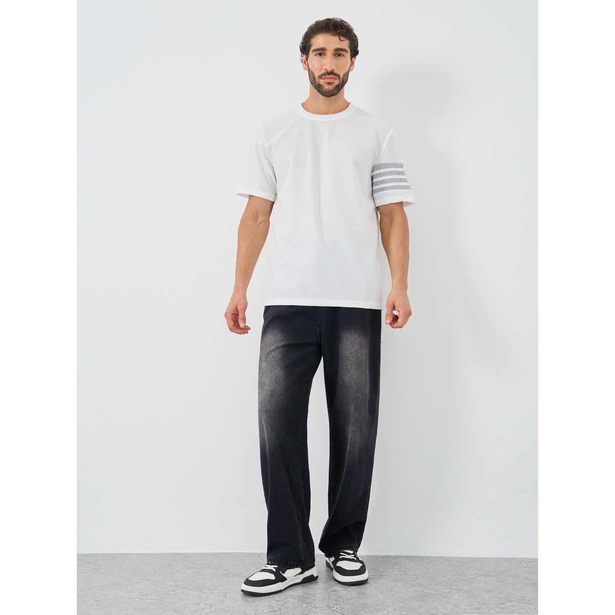تيشيرت فضفاض مخطط بأكمام قصيرة-men-clothing-tshirtsandpolos-tshirts-image-2