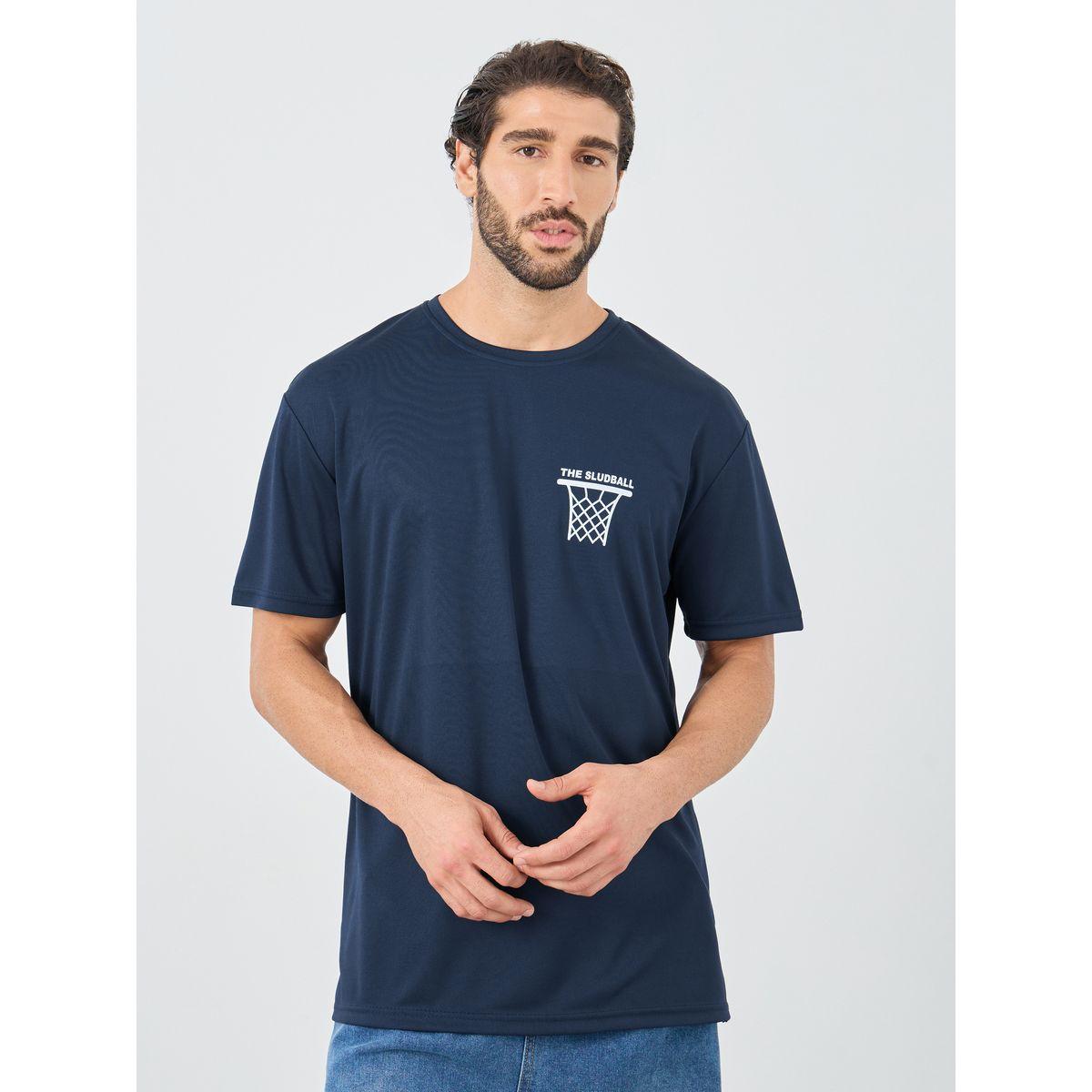 تيشيرت فضفاض بطبعة جرافيك وياقة دائرية-men-clothing-tshirtsandpolos-tshirts-image-2