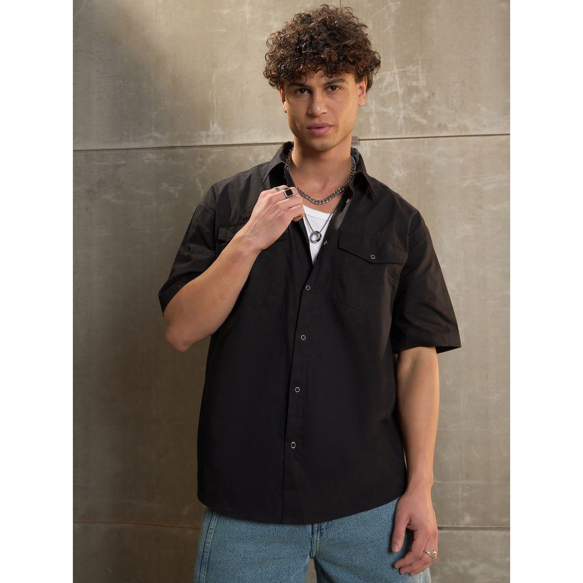 قميص ساسافراس أسود بوبلين مع جيب ريليكس فيت-men-clothing-shirts-image-1