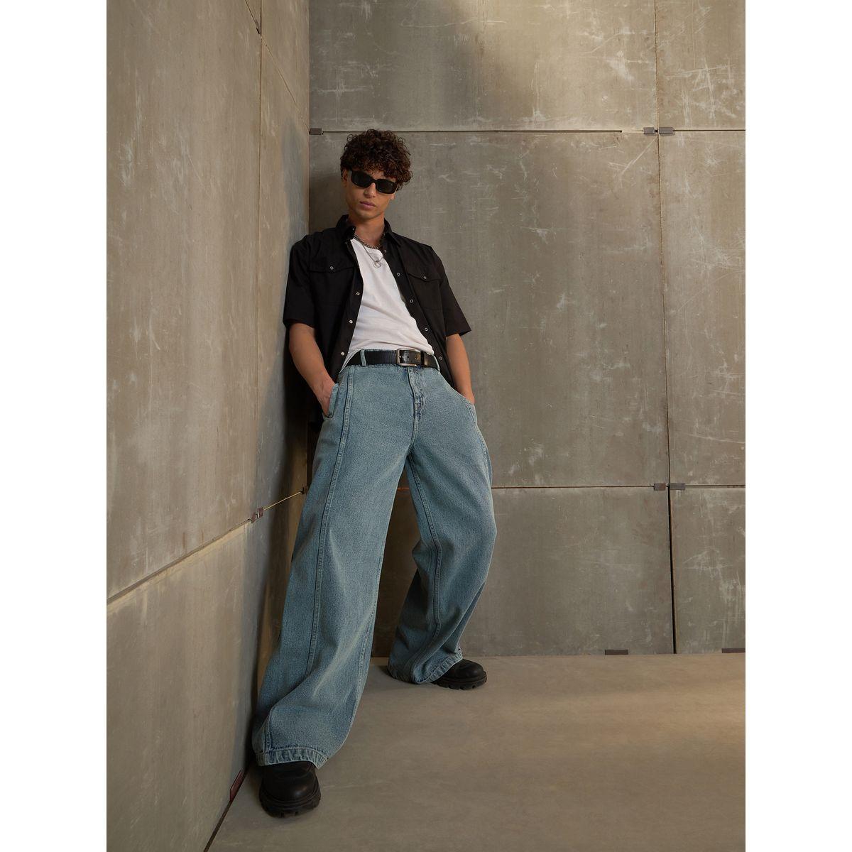 قميص ساسافراس أسود بوبلين مع جيب ريليكس فيت-men-clothing-shirts-image-2