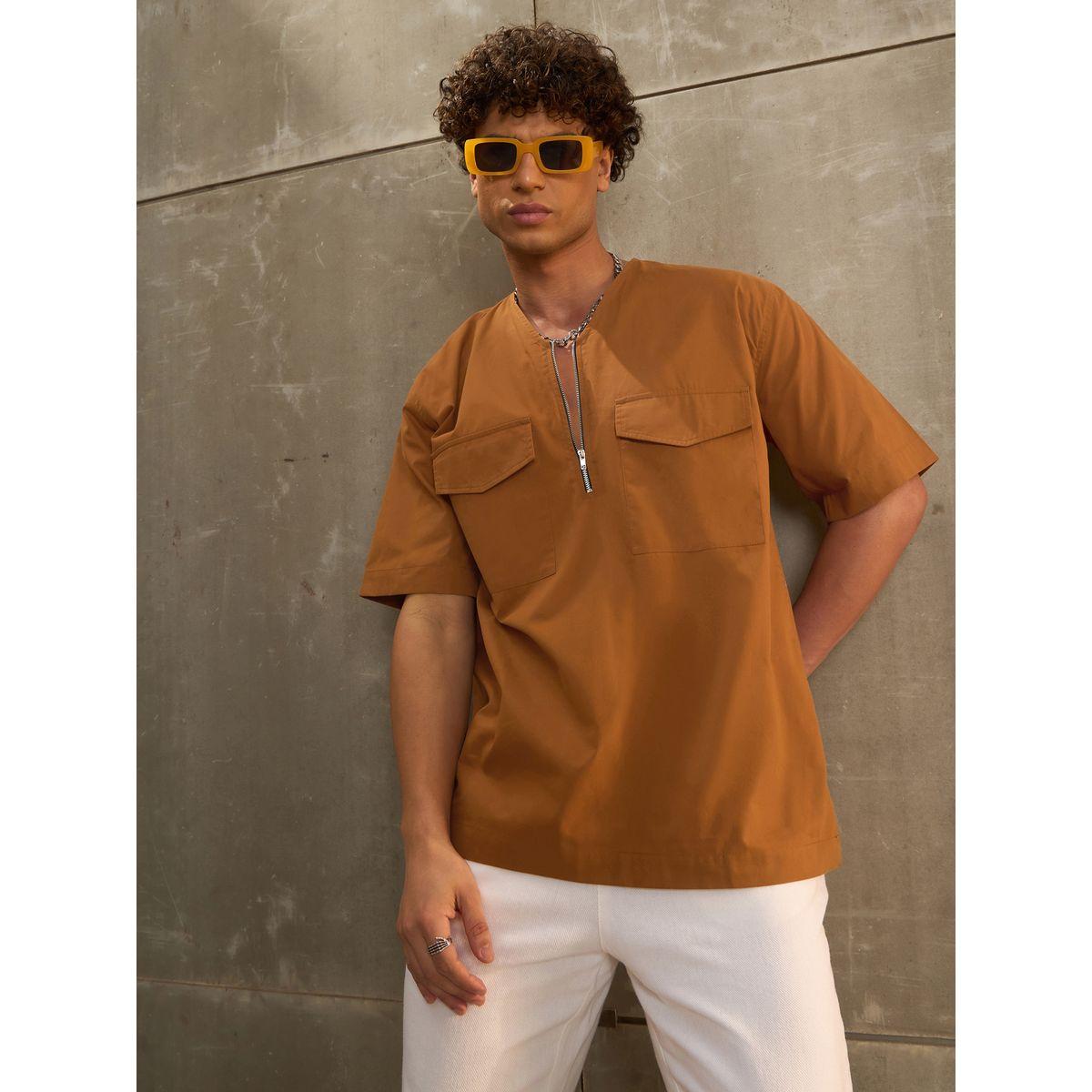 قميص ساسافراس براون بوبلين بسحاب أمامي وضيق للراحة-men-clothing-shirts-image-6