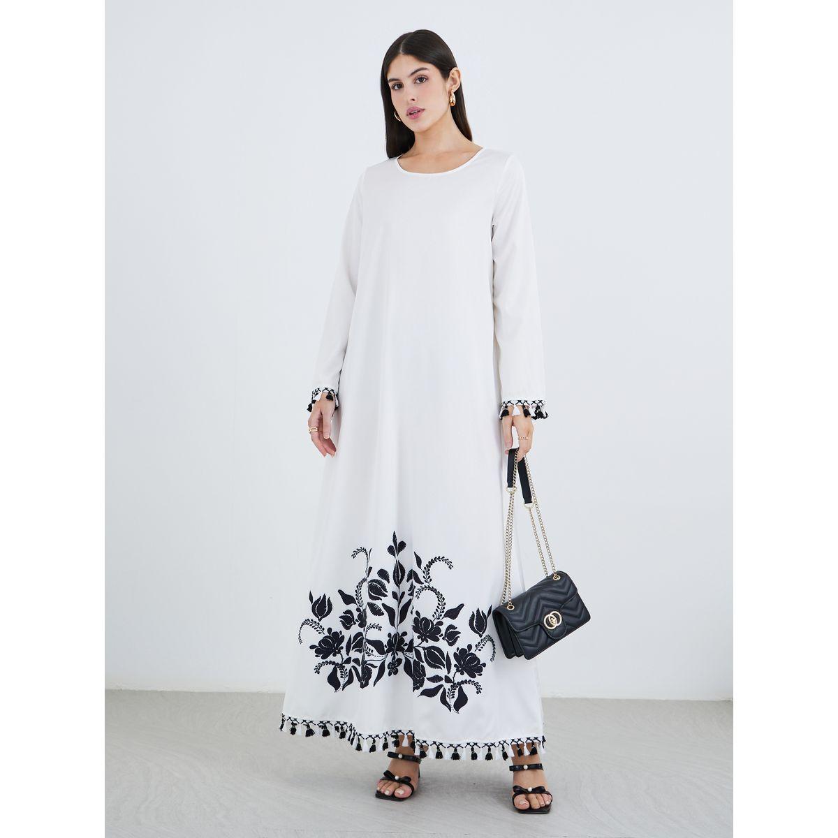 جلابية بطبعة زهور وتفاصيل شراشيب-women-arabicclothing-jalabiyas-image-2