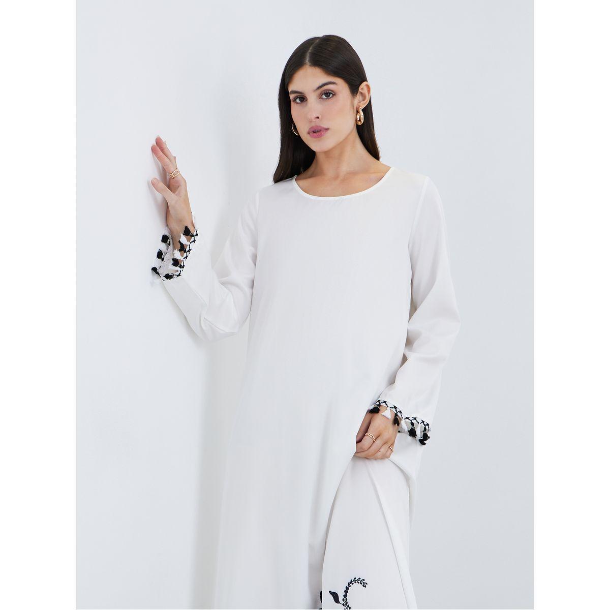 جلابية بطبعة زهور وتفاصيل شراشيب-women-arabicclothing-jalabiyas-image-3