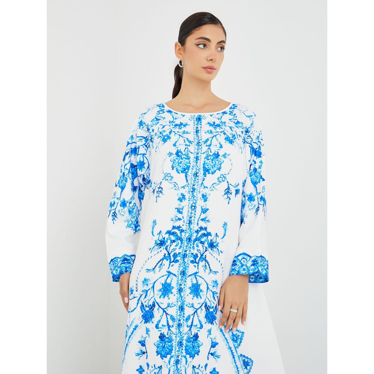 Amirah X Styli Placement Print V-Neck A-Line Jalabiya-women-arabicclothing-jalabiyas-image-3
