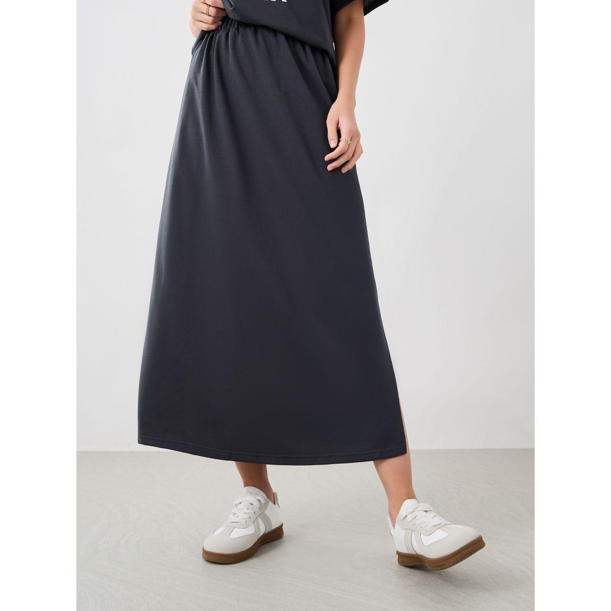 Styli Graphic Print Round Neck T-Shirt and Skirt Co-Ords-women-clothing-coordsets-image-5