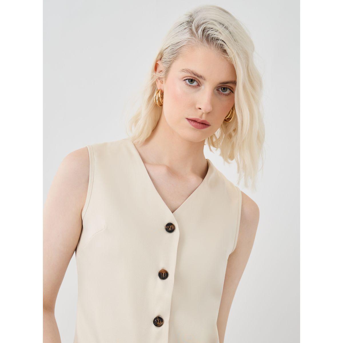 Styli Solid V-Neck Buttoned Vest Top-women-clothing-shirtsandblouses-blouses-image-4