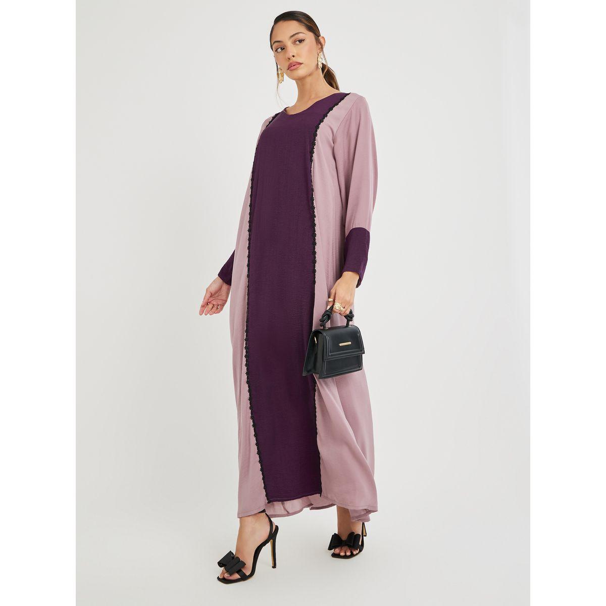 Styli Color Block V Neck Jalabiya with Lace Trim-women-arabicclothing-jalabiyas-image-1