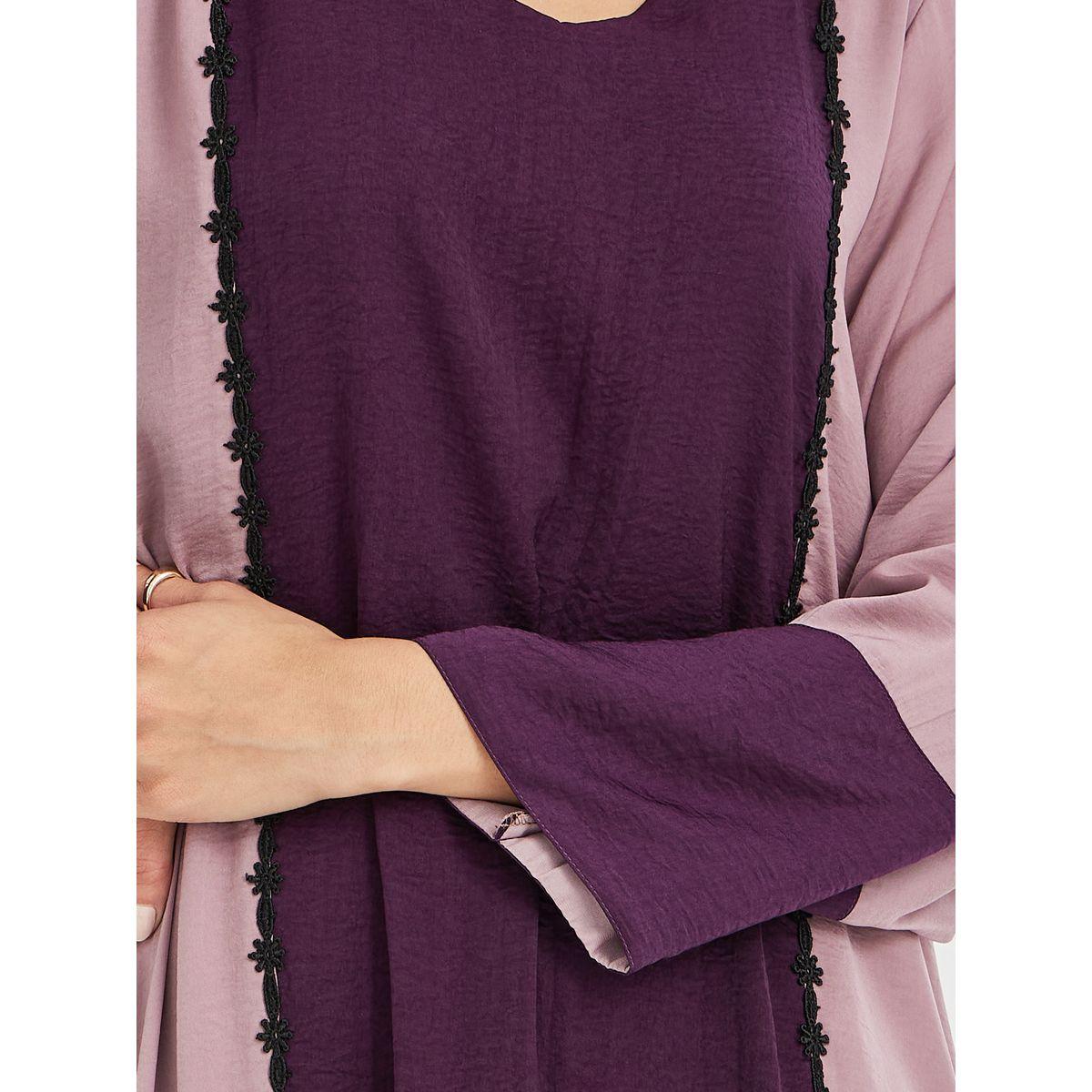 Styli Color Block V Neck Jalabiya with Lace Trim-women-arabicclothing-jalabiyas-image-3