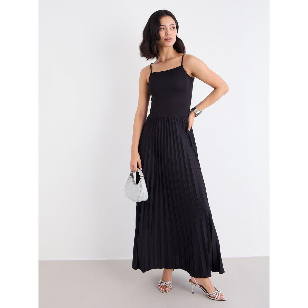 فستان طويل بتفاصيل كسرات مع حمالات-women-clothing-dresses-image-1