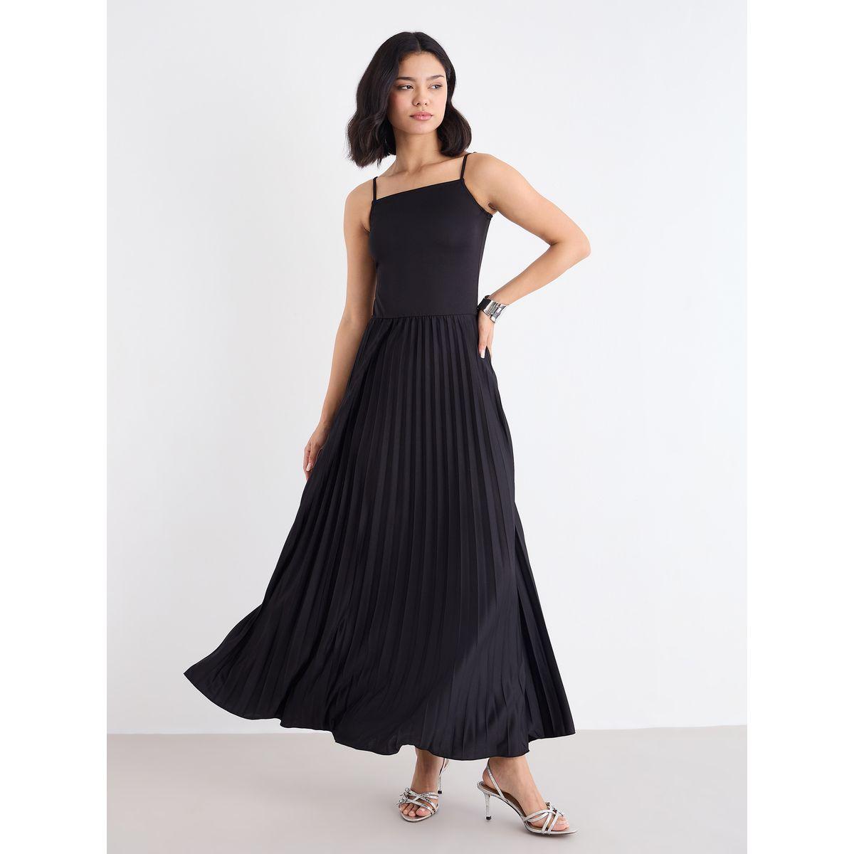 فستان طويل بتفاصيل كسرات مع حمالات-women-clothing-dresses-image-2