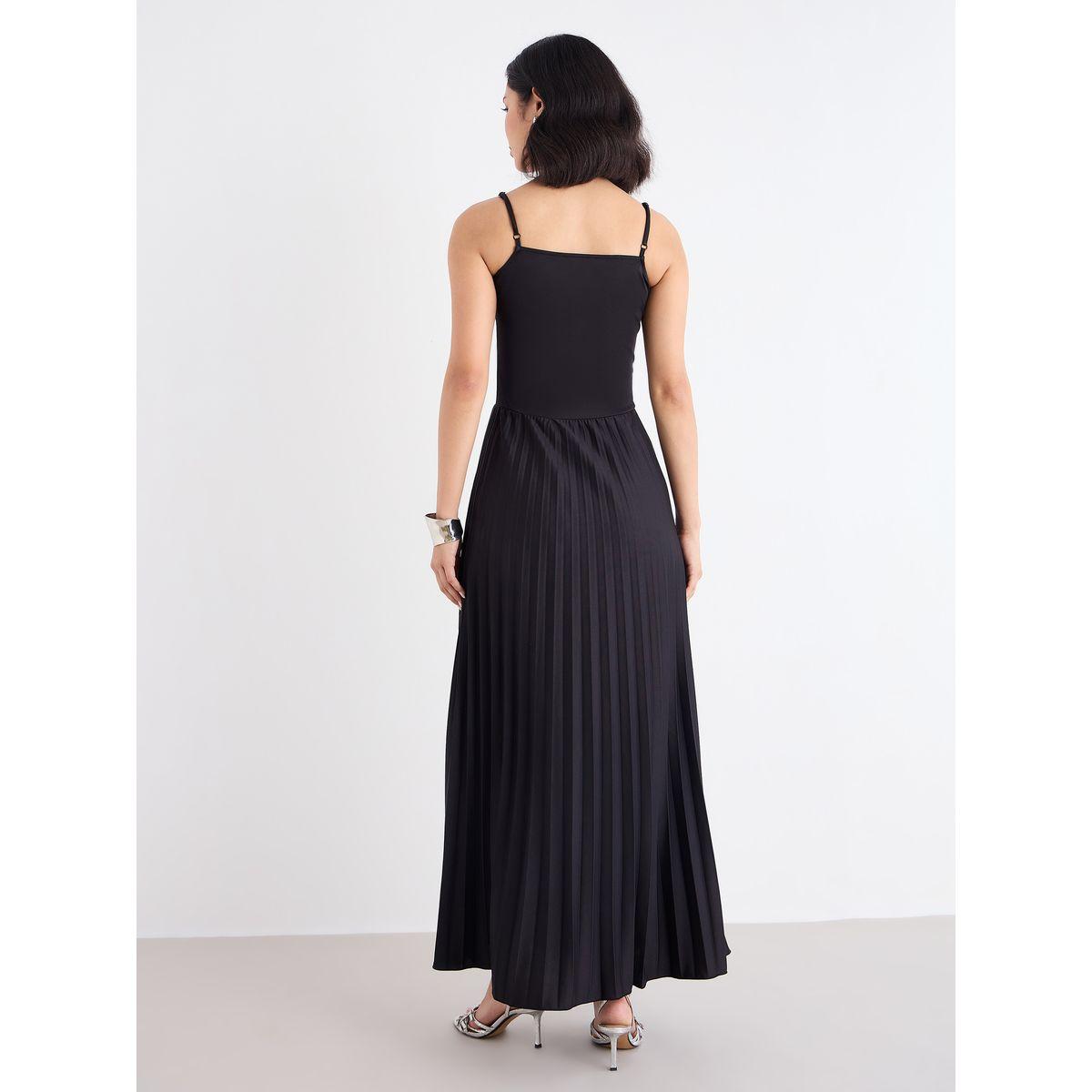 فستان طويل بتفاصيل كسرات مع حمالات-women-clothing-dresses-image-5