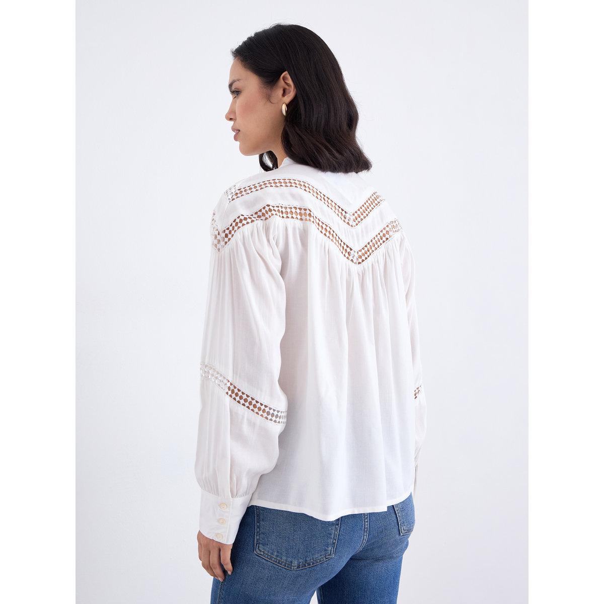 بلوزة بتفاصيل أزرار مع دانتيل-women-clothing-shirtsandblouses-blouses-image-5