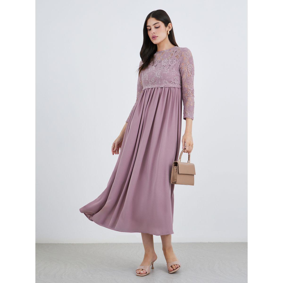 فستان طويل بتفاصيل دانتيل مع حافة واسعة-women-clothing-dresses-image-1