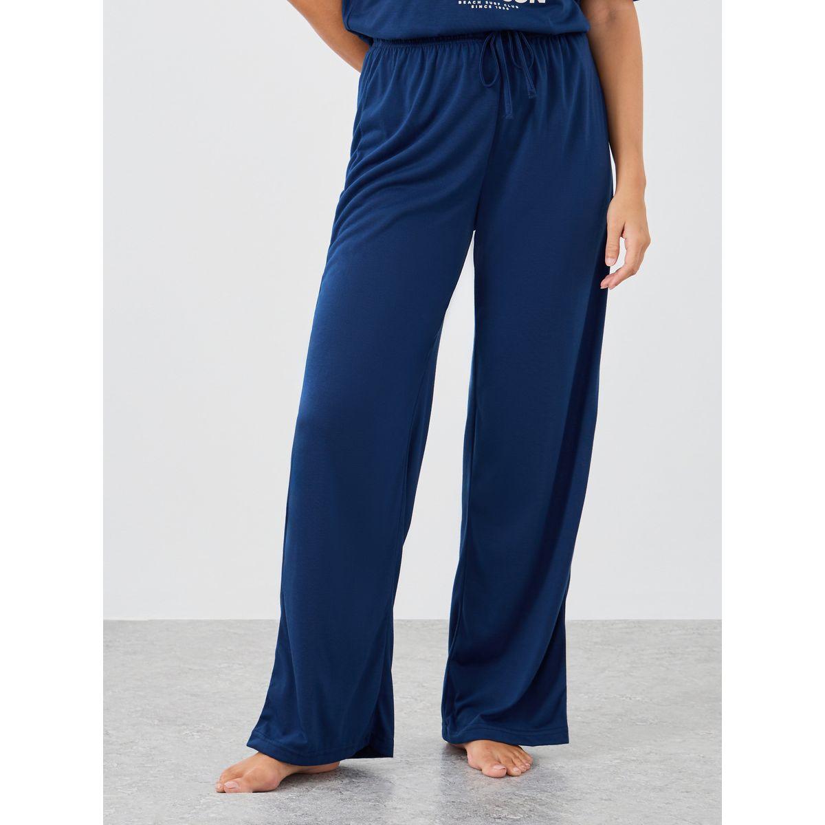 Styli Graphic Print Round Neck T-Shirt and Pyjama Set-women-clothing-nightwear-pyjamas-longsets-image-5