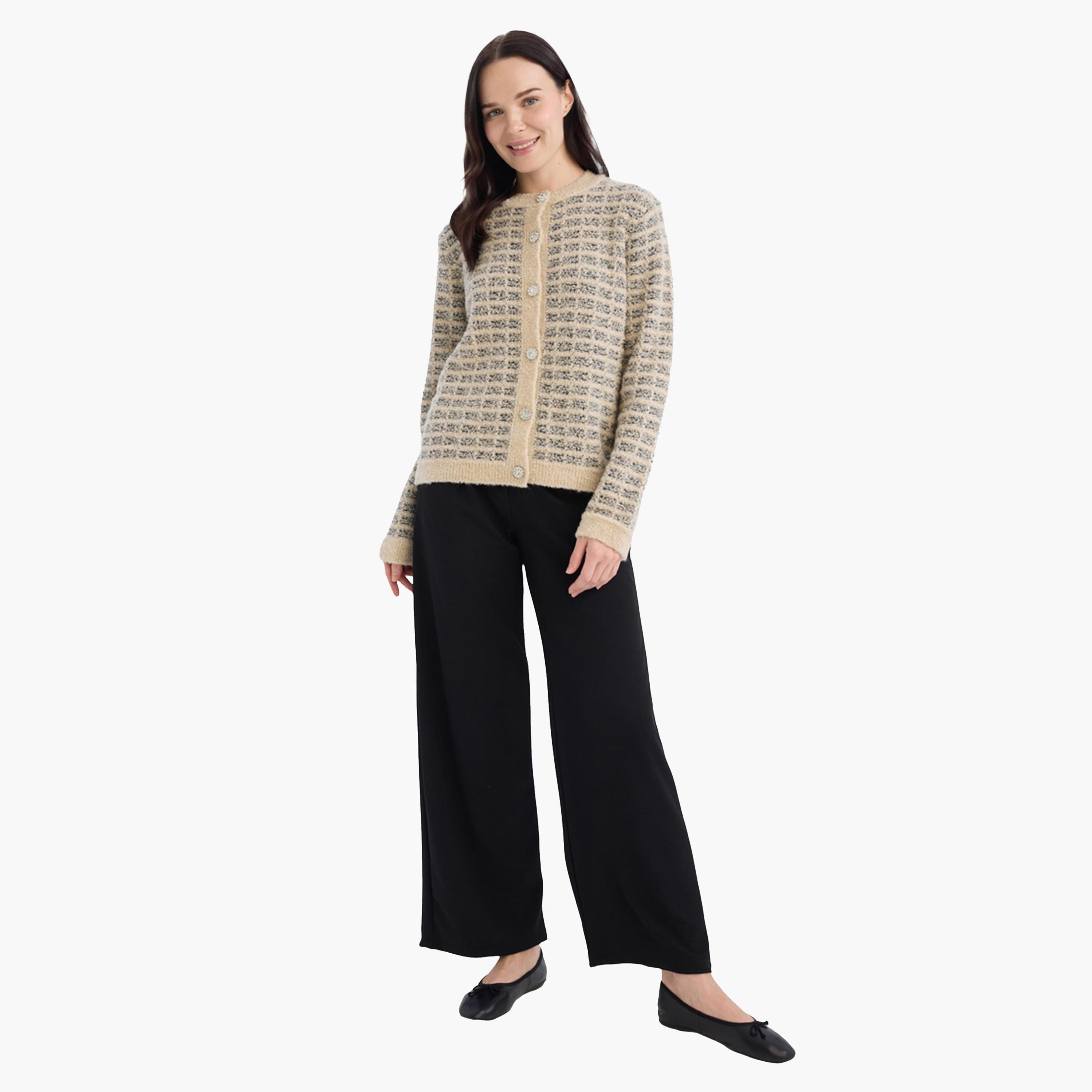 ديفاكتو × ستايلي - بنطال أسود مستقيم واسع الساق-women-clothing-bottoms-trousers-image-4