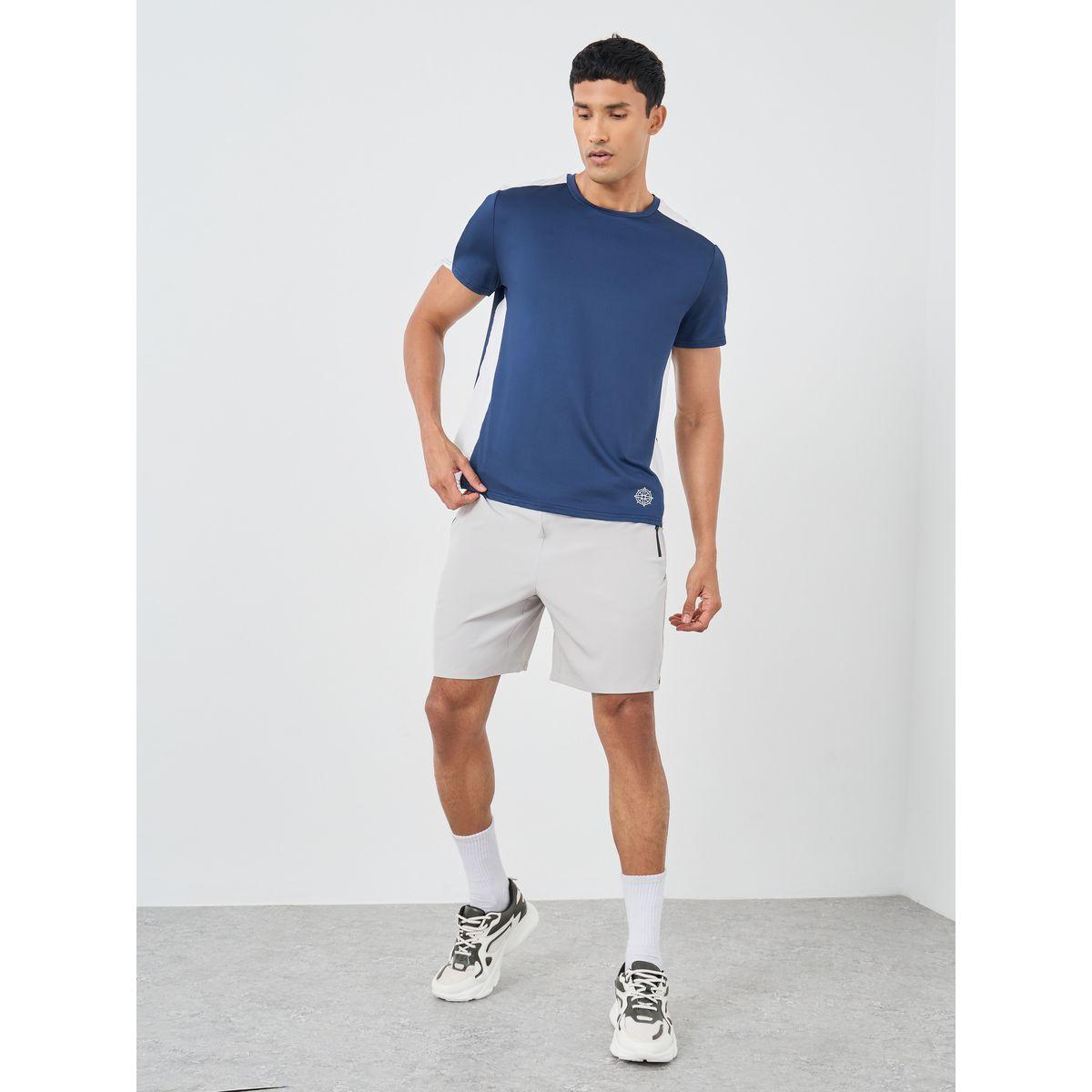 تيشيرت بنمط كتل الالوان ومزين بشعار-men-clothing-sportswearandactivewear-tshirtsandpolos-image-2
