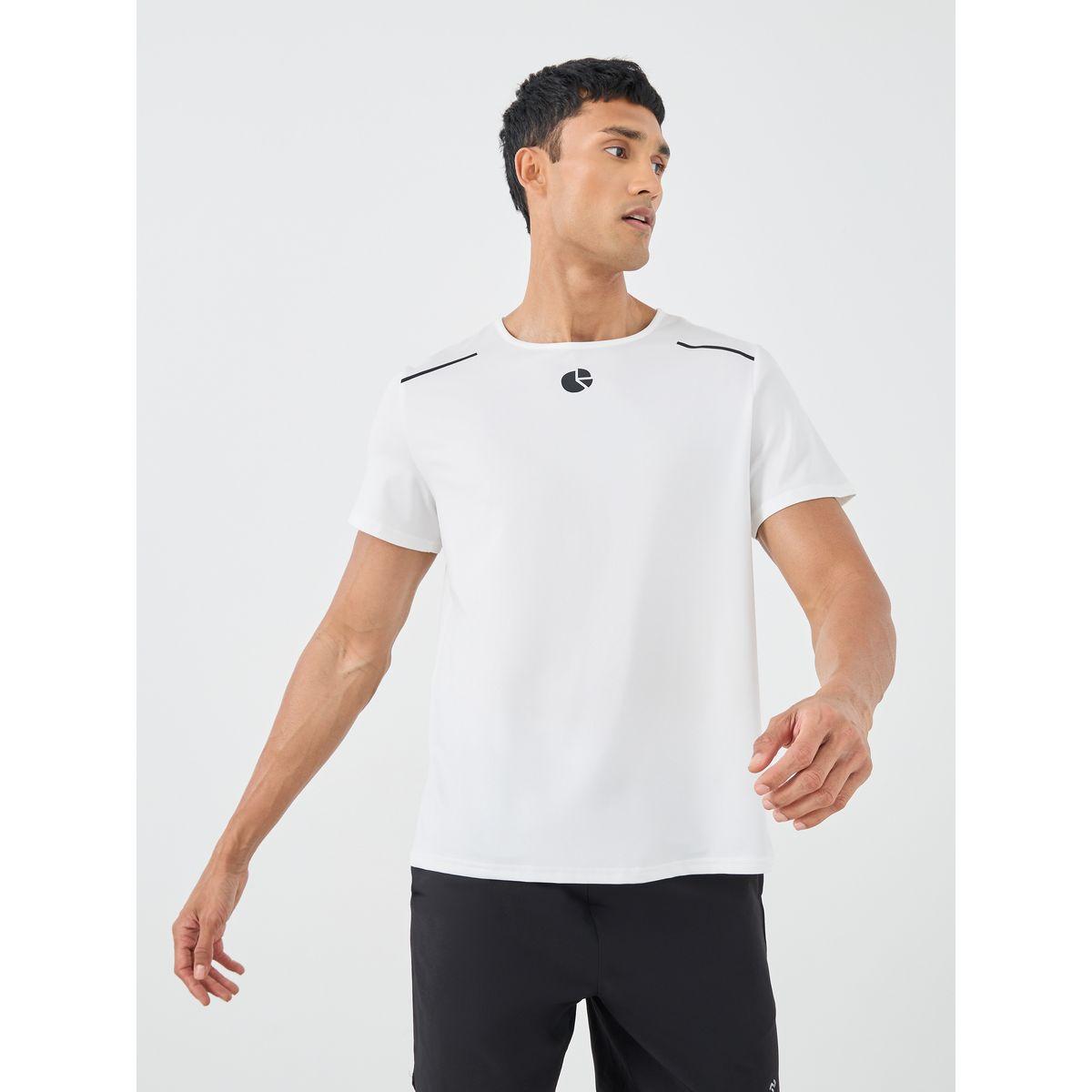 تيشيرت بقصة عادية وطبعة صغيرة-men-clothing-sportswearandactivewear-tshirtsandpolos-image-1