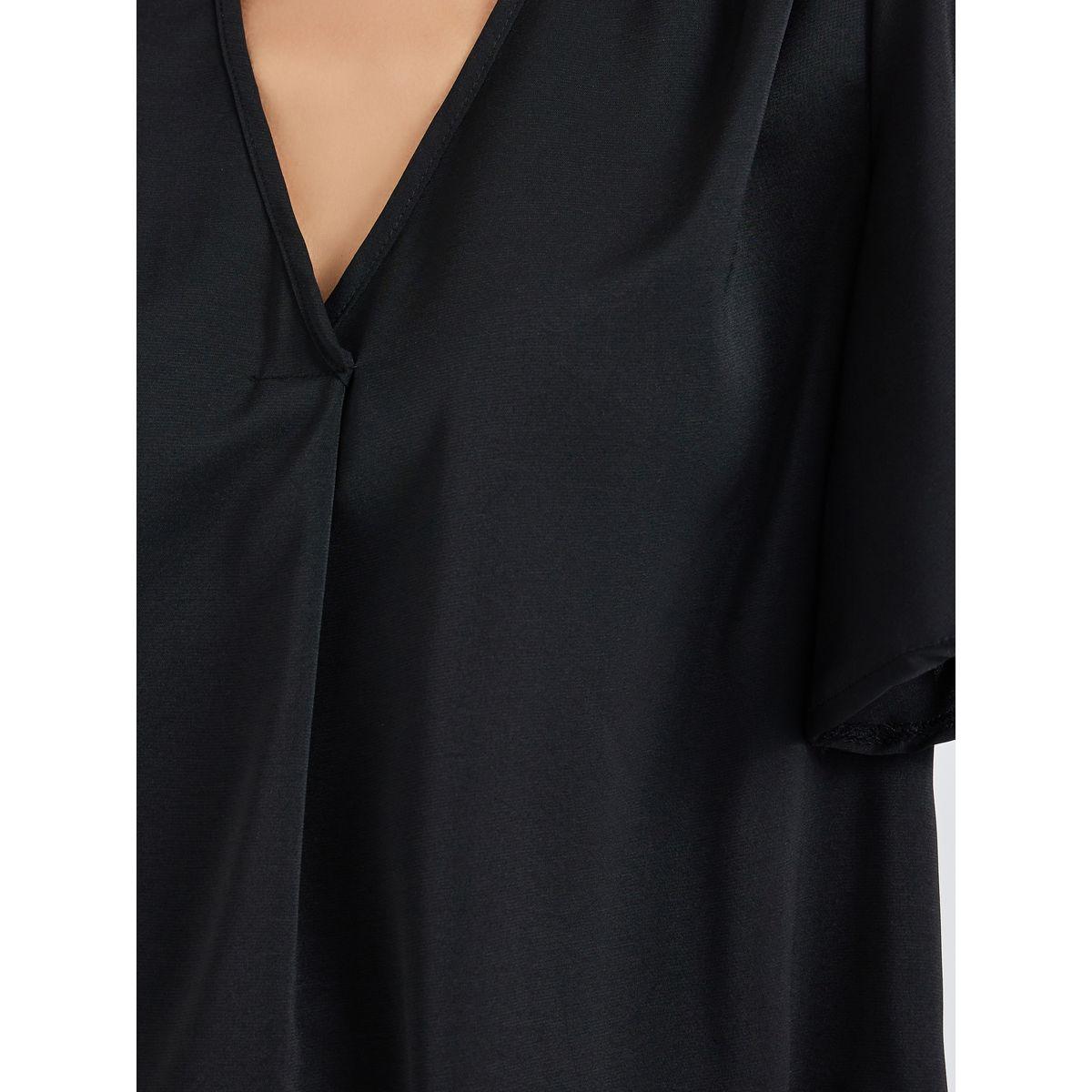 Styli Solid Batwing Sleeve V-Neck Blouse-women-clothing-shirtsandblouses-blouses-image-4