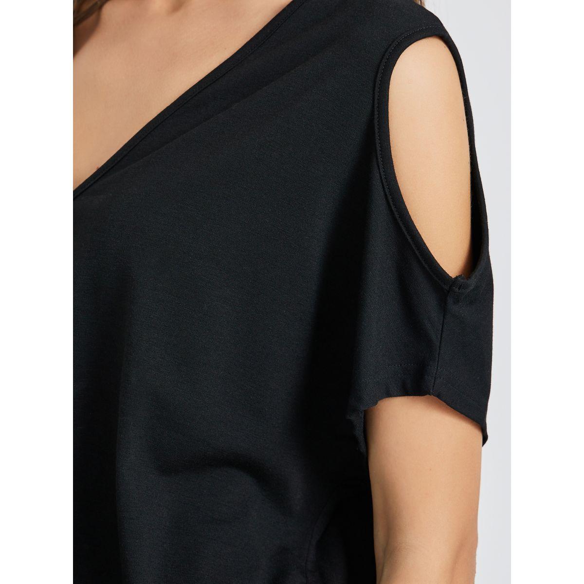 بلوزة سادة بنمط لف وفتحات-women-clothing-shirtsandblouses-blouses-image-4