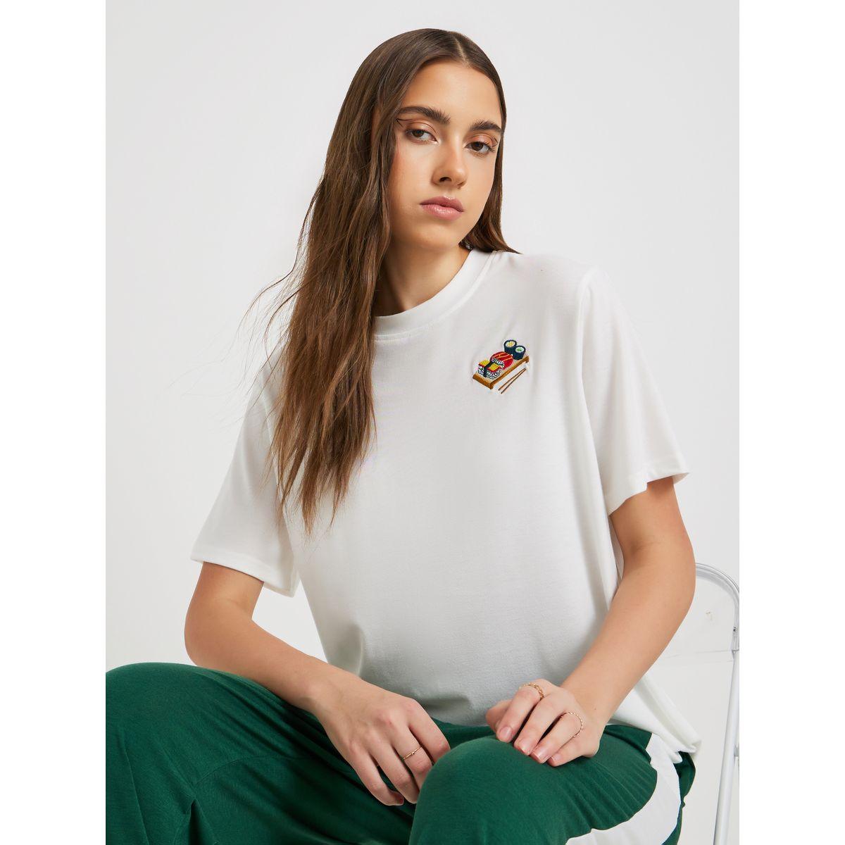 تيشيرت بياقة دائرية وأكمام قصيرة-women-clothing-tshirts-image-1