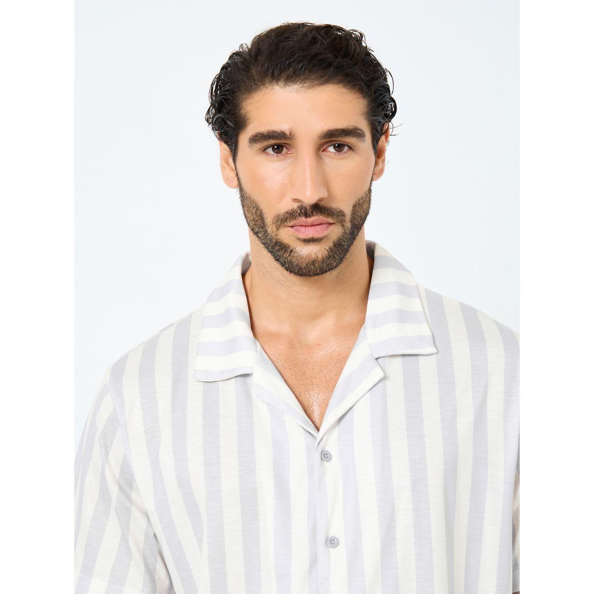 مجموعة من شورت وقميص مخطط بأكمام قصيرة-men-clothing-nightwear-sets-image-4