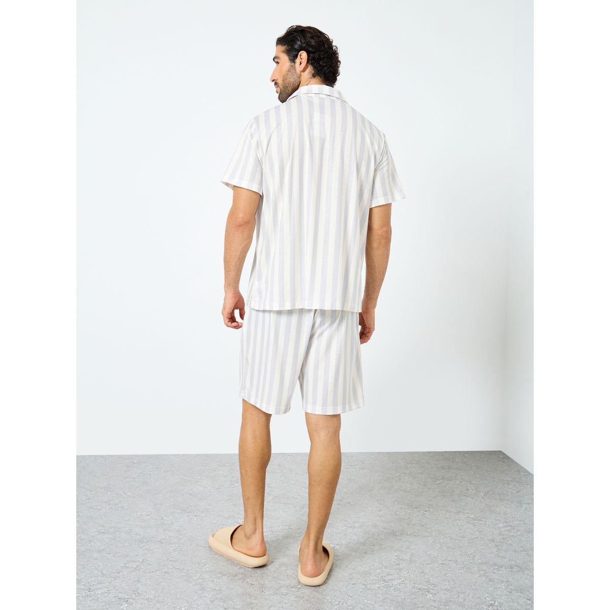 مجموعة من شورت وقميص مخطط بأكمام قصيرة-men-clothing-nightwear-sets-image-6
