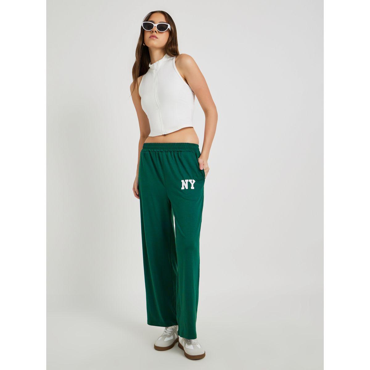 جوغر بقصة سائبة وطبعة تايبوجرافي-women-clothing-bottoms-joggers-image-1