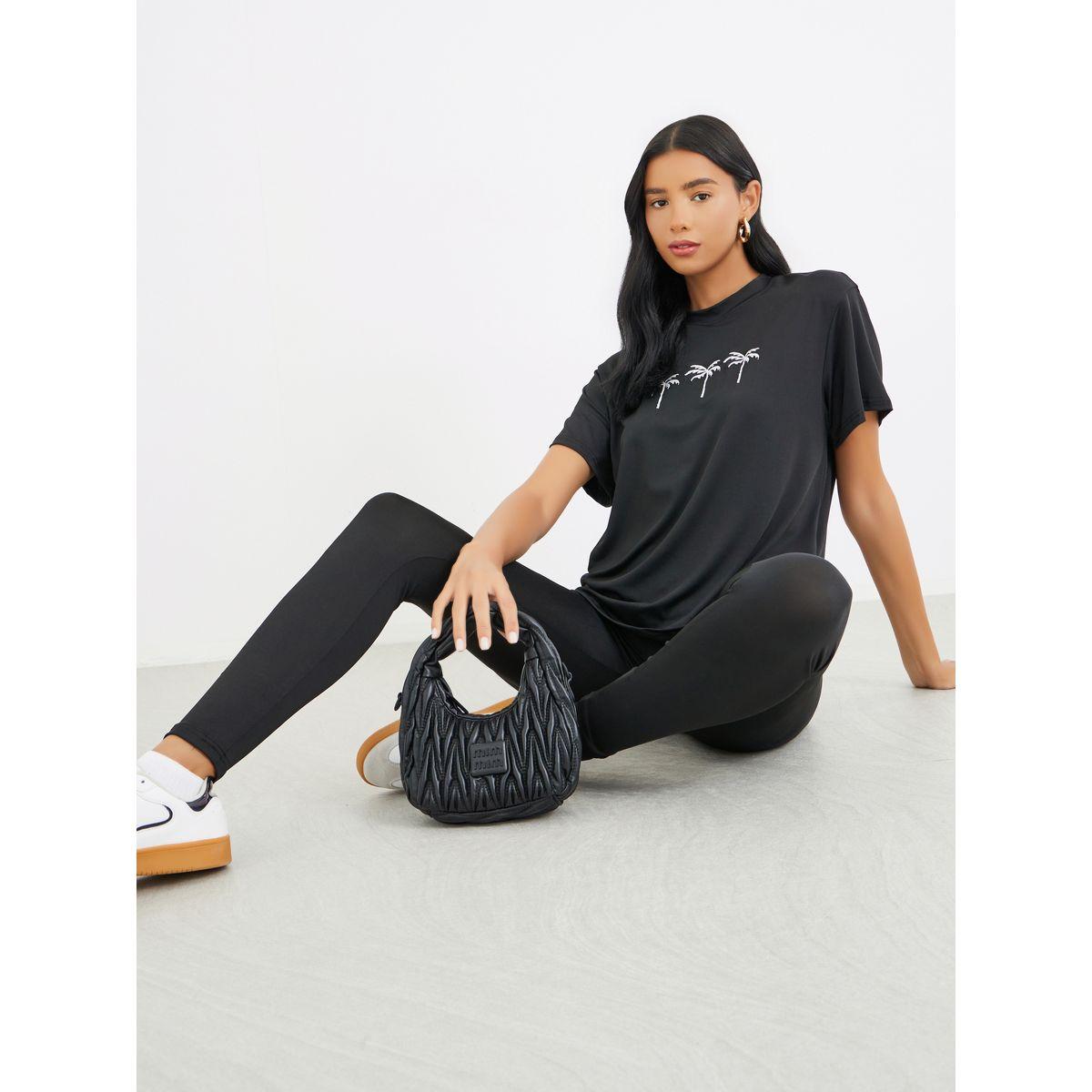 طقم منسق من ليقنز وتيشيرت مُطرّز بياقة دائرية-women-clothing-coordsets-image-1