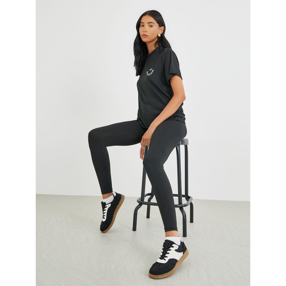 طقم منسق من ليقنز وتيشيرت بأكمام قصيرة-women-clothing-coordsets-image-1
