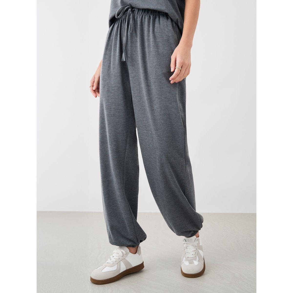 Styli Slogan Print Round Neck T-Shirt and Joggers Co-Ords-women-clothing-coordsets-image-5
