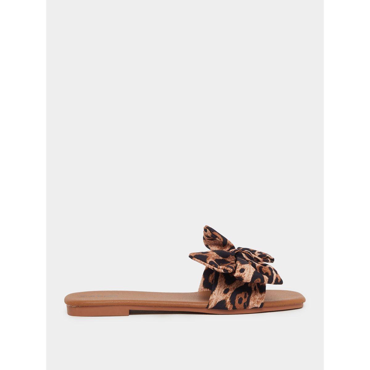 Styli Printed Bow Detail Flat Sandals-women-shoes-sandals-flats-image-2