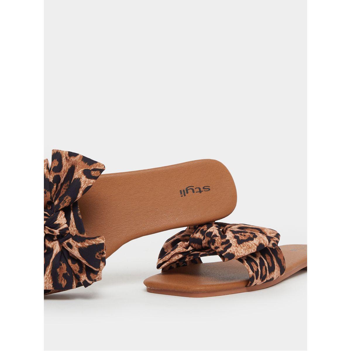 Styli Printed Bow Detail Flat Sandals-women-shoes-sandals-flats-image-4