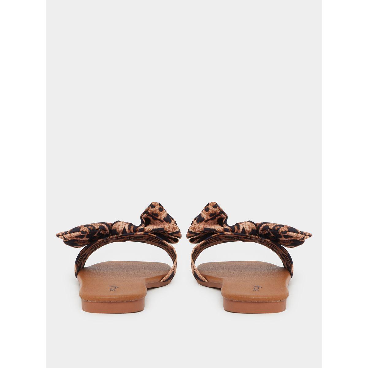 Styli Printed Bow Detail Flat Sandals-women-shoes-sandals-flats-image-5