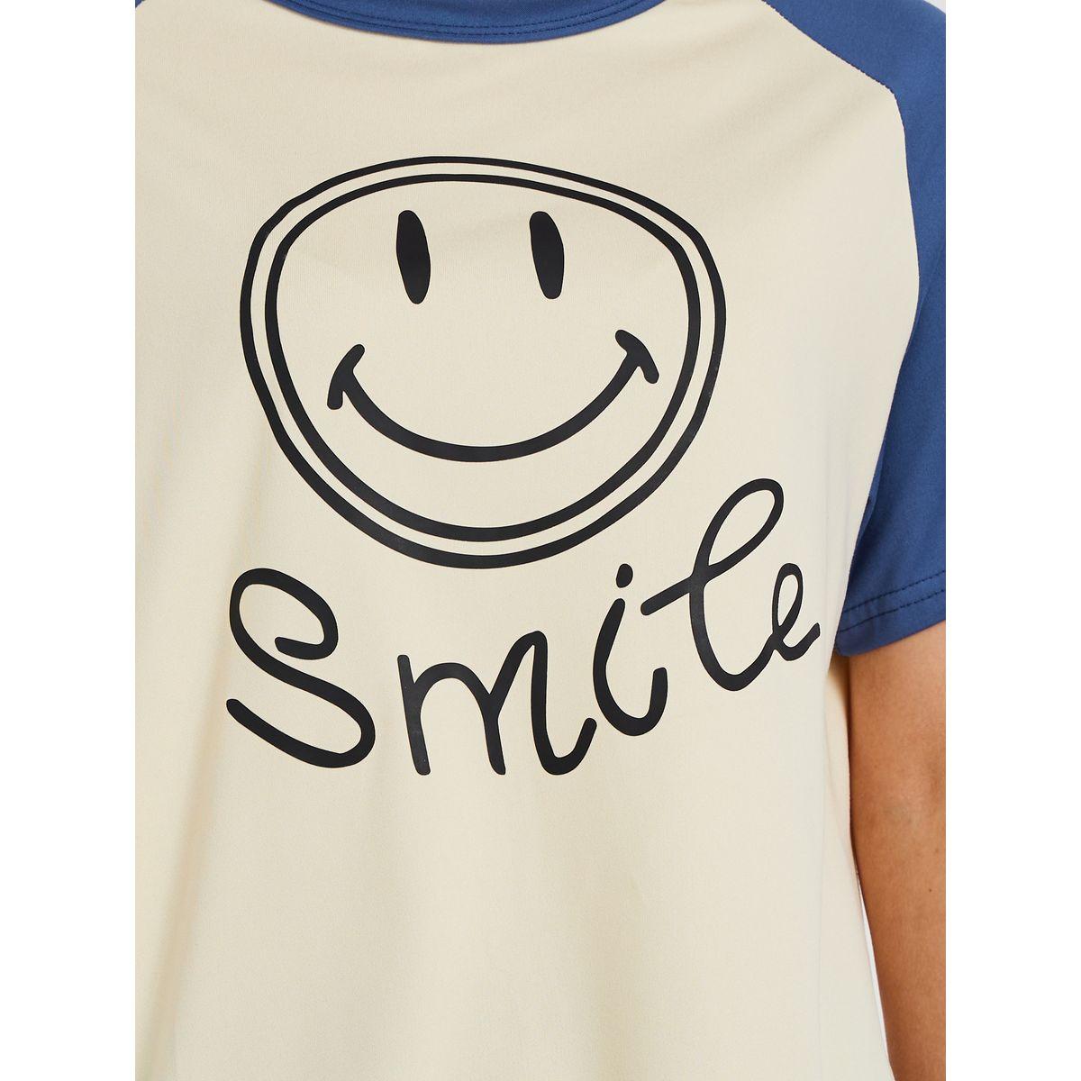 Styli Graphic Print T-Shirt and Pyjama Set-women-clothing-nightwear-pyjamas-longsets-image-4
